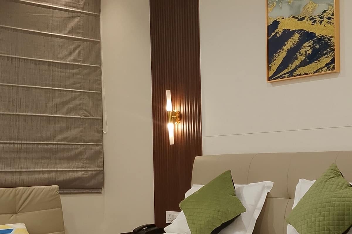 Bureau, espace de travail pour ordinateur portable