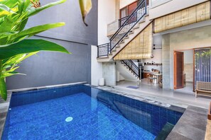 Outdoor pool - Rumah Kodel Legian (Legian)