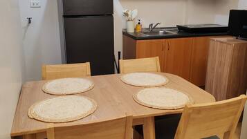 Condo, 2 Bedrooms, Private Pool | Dining
