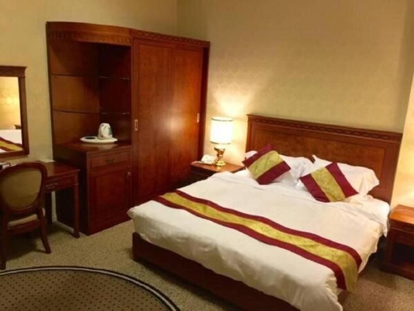 Deluxe Twin Room | Blackout drapes, iron/ironing board