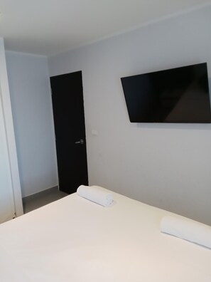 Apartment, Balcony, Mountain View - Well-located condo 1-BR T1-NV 203 (Chalong)