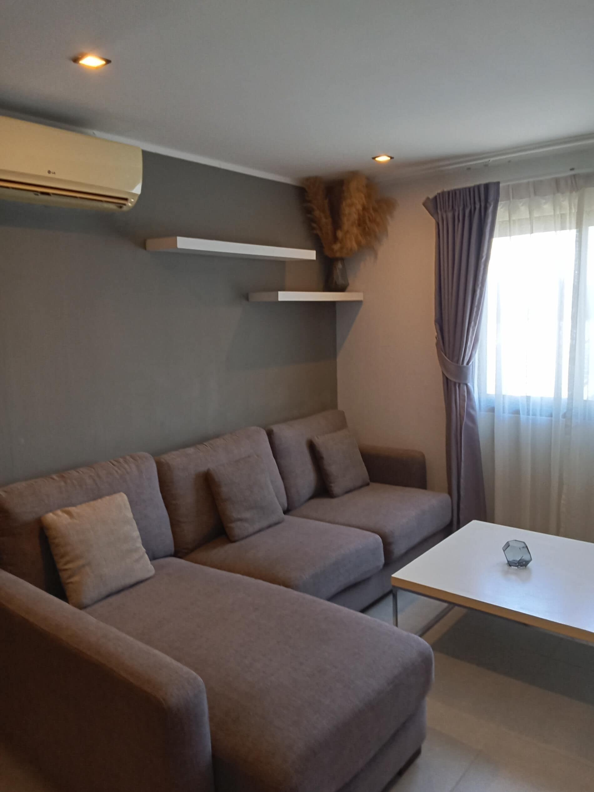 Apartment, Balkon, Bergblick | Wohnbereich