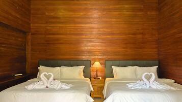 Balinese Villa | Free WiFi, bed sheets