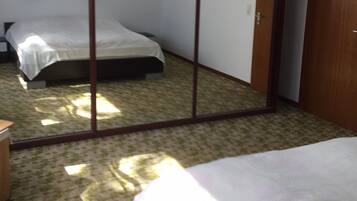 3 Schlafzimmer, Bügeleisen/Bügelbrett, WLAN, Bettwäsche