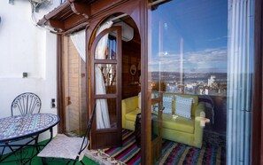 Suite, balcón, vista al mar | Wifi gratis