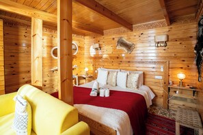 Suite, balkong, sjøutsikt | Wi-fi (inkludert)