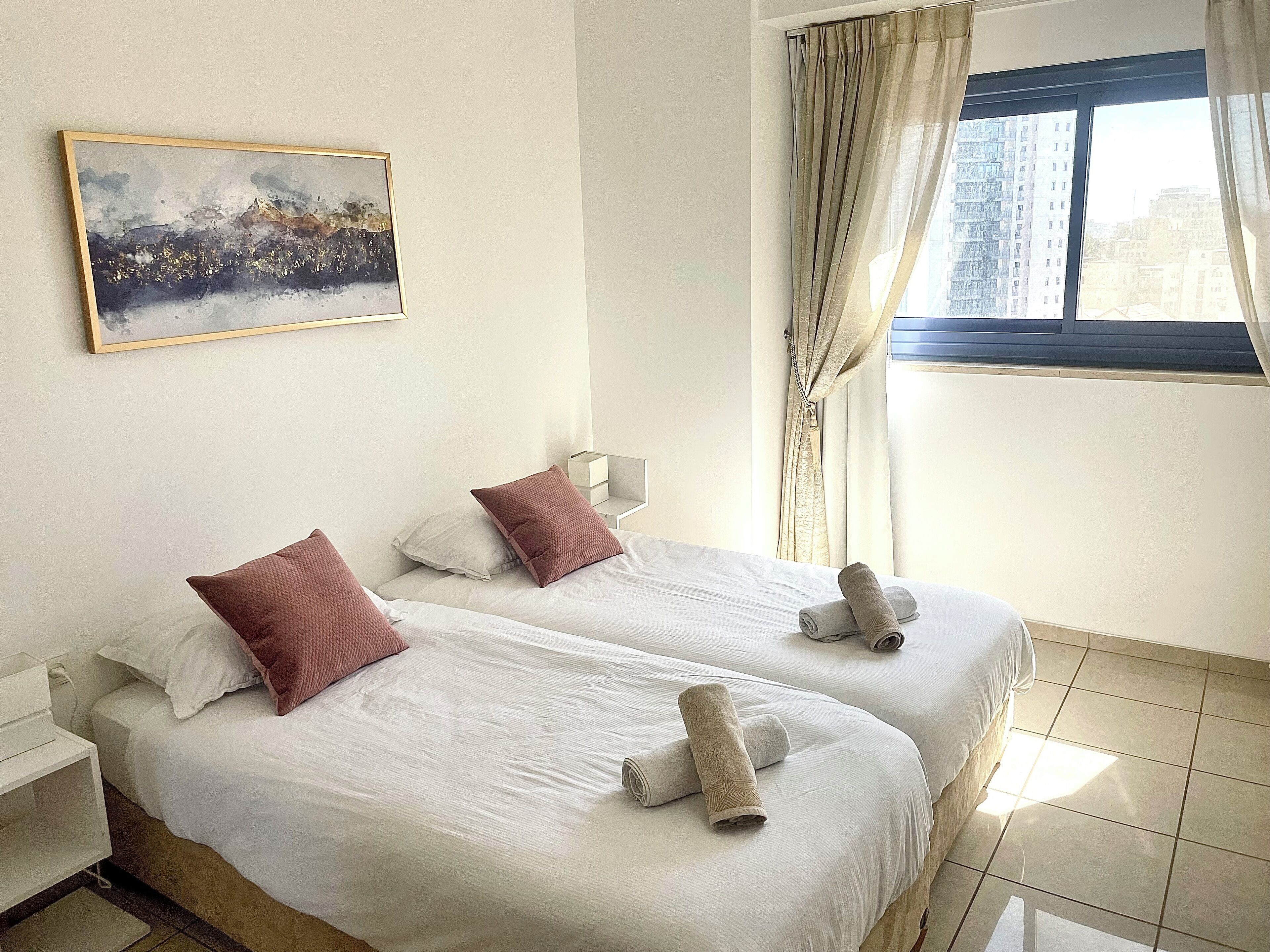 1 chambre, fer et planche à repasser, lit parapluie, Wi-Fi gratuit