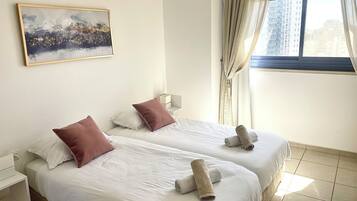 1 bedroom, iron/ironing board, travel cot, free WiFi