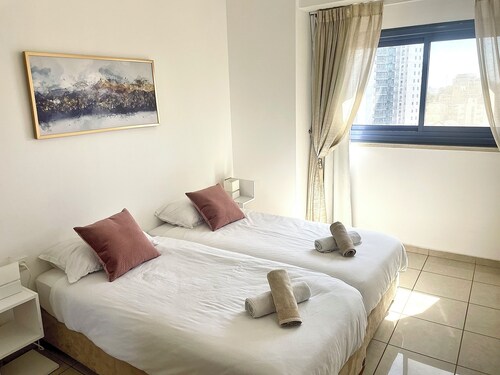 Cozy 1-BR apartment in charming Jerusalem