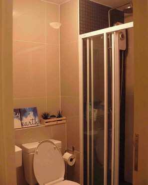 Bathroom - 2BR Style Comfort2mins Walk to Chiang Mai Fest (Chiang Mai)