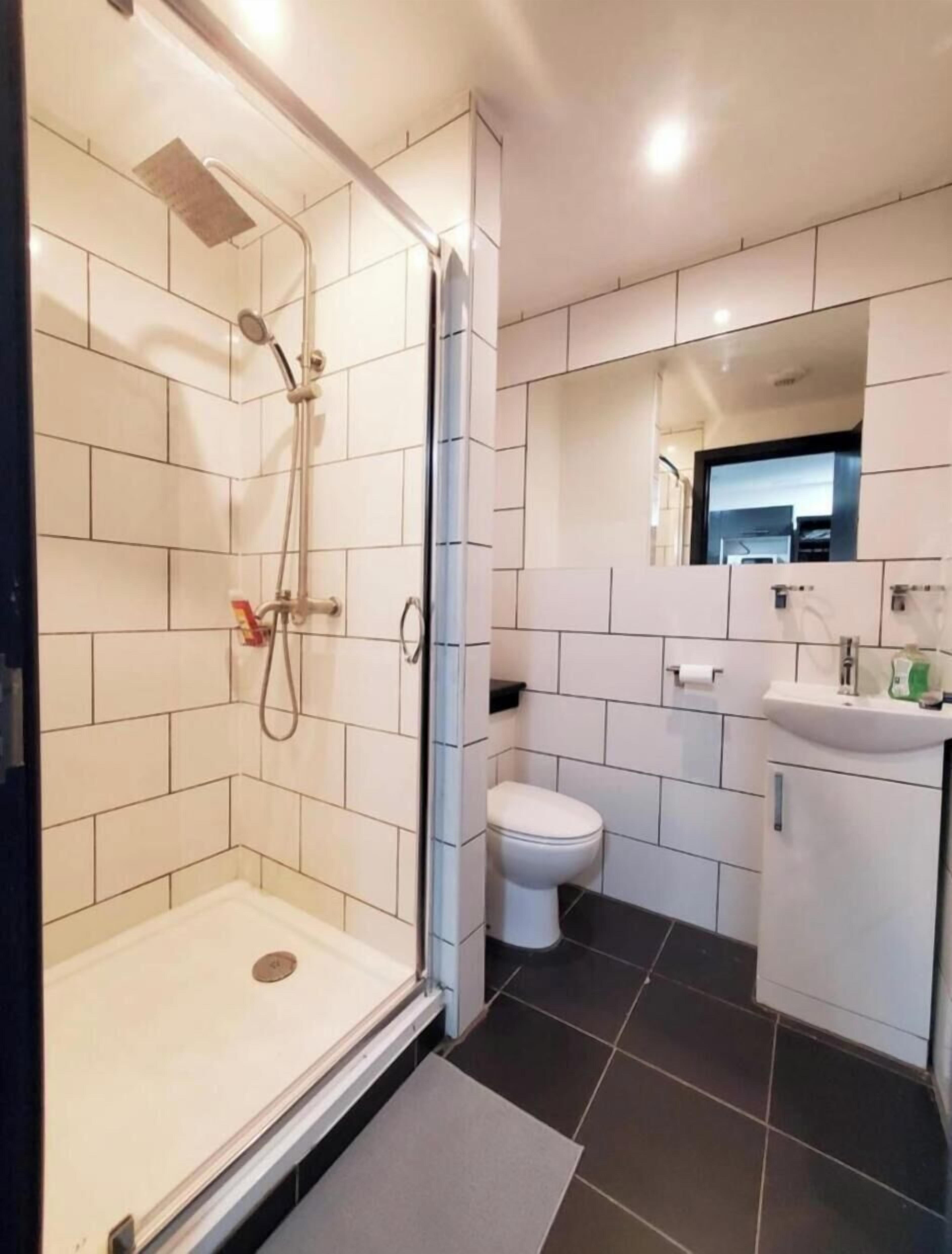 Apartment, 1 Bedroom, Smoking | Bathroom