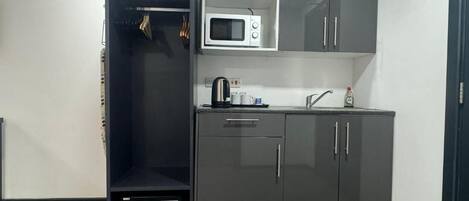 Apartment, 1 Schlafzimmer, Raucher | Eigene Küche