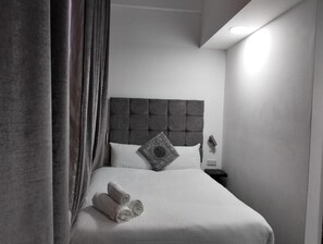 Apartment, 1 Bedroom, Smoking | 1 bedroom