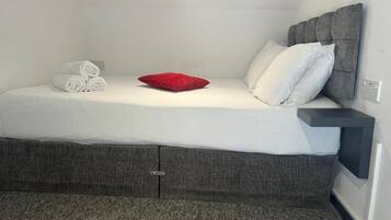 Apartment, 1 Bedroom, Smoking, Balcony | 1 bedroom