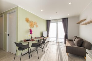 公寓, 1 間臥室, 陽台, 山景 | 起居區