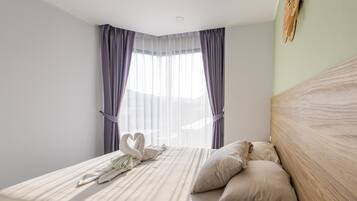 Apartment, 1 Bedroom, Balcony, Mountain View | In-room safe, blackout curtains, iron/ironing board, free WiFi