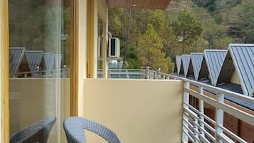Basic Room | Balcony