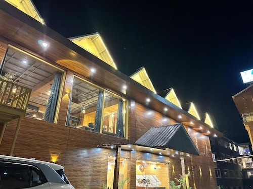 The Chail Pine Orchard Resort