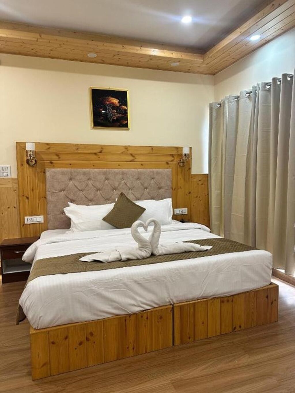 Deluxe Room, Balcony | Free WiFi