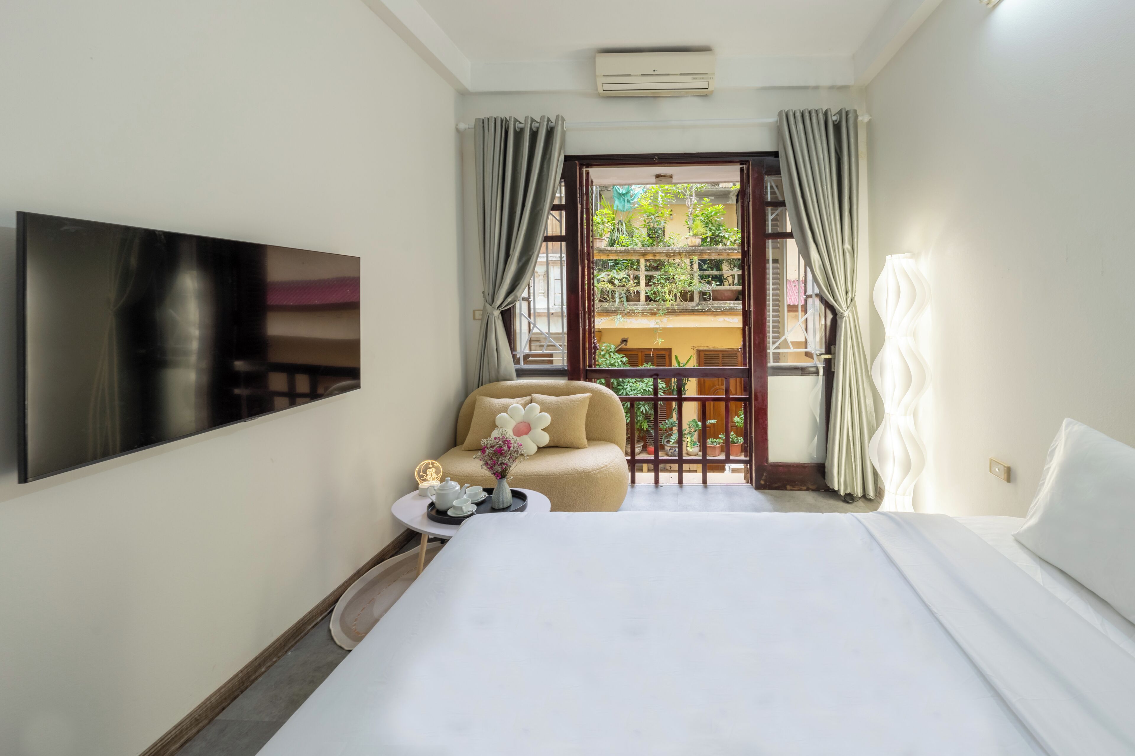 Escritorio y wifi gratis 