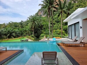 Alberca al aire libre