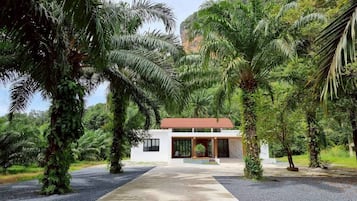 Entrée de l’hébergement