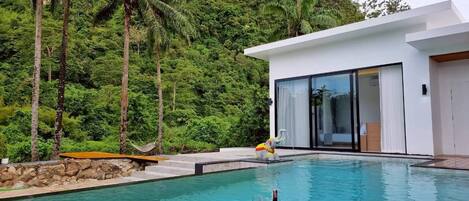 Piscina a l'aire lliure