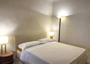 1 室のベッドルーム、アイロン / アイロン台、WiFi、ベッドシーツ