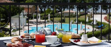 Gratis frukostbuffé varje dag