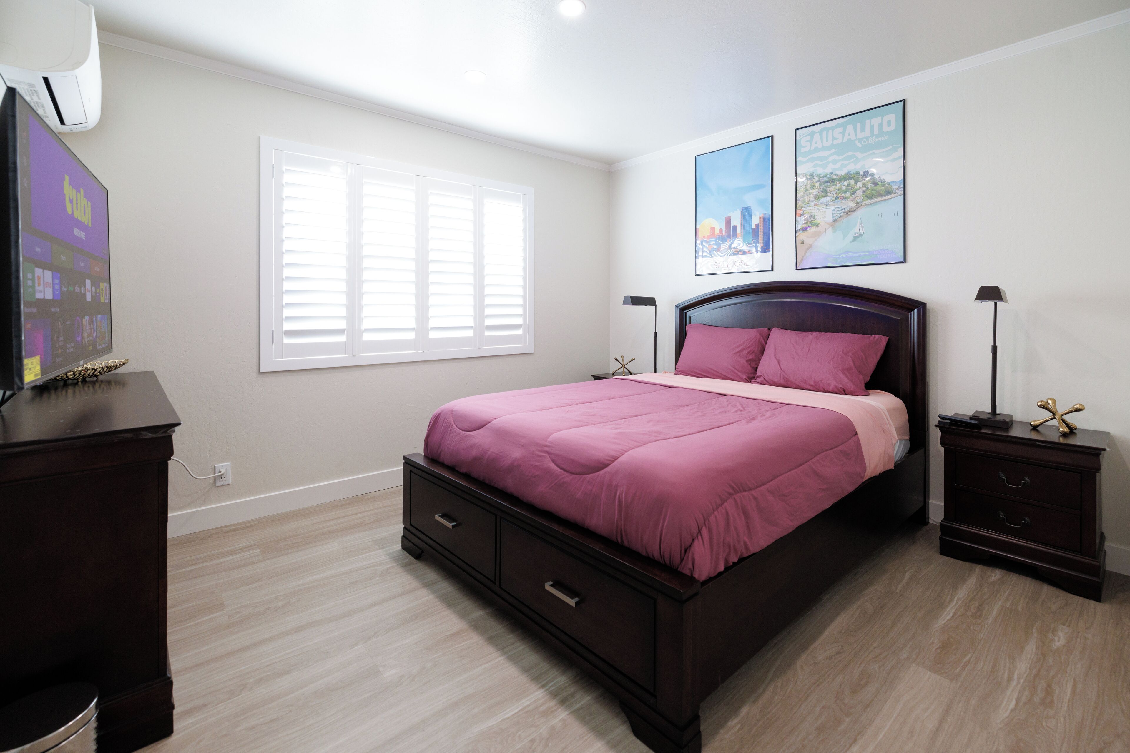 2 bedrooms, desk, iron/ironing board, free WiFi