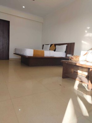Family Double Room, Balcony, City View | Free WiFi