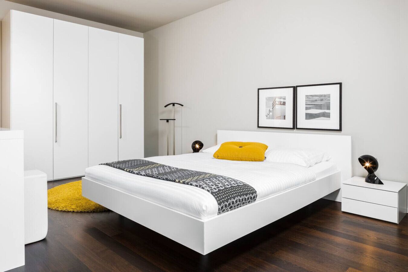 Bügeleisen/Bügelbrett, WLAN, Bettwäsche