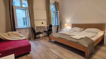 Basic Apartment | Iron/ironing board, free WiFi