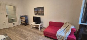 Basic Apartment | Exterior