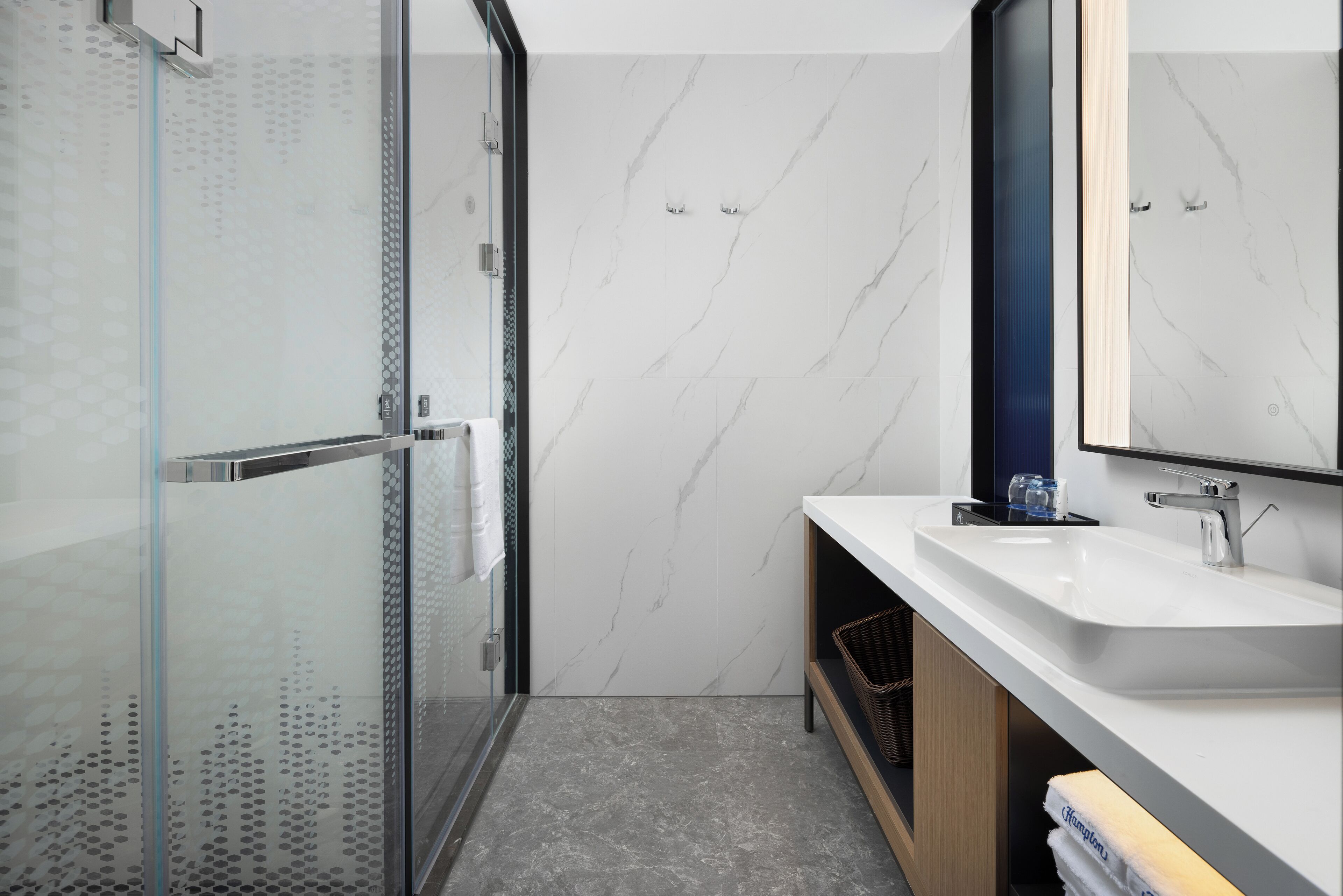 Classic Twin Room | Desk, free WiFi