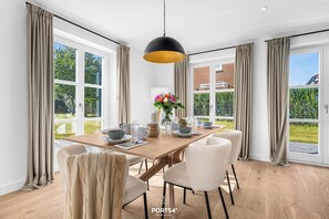 Dining - Spacious 5-Star Villa with Sauna, Garden and Private Terrace in Tinnum (Tinnum)