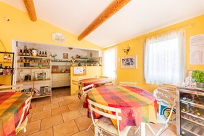 تناول الطعام