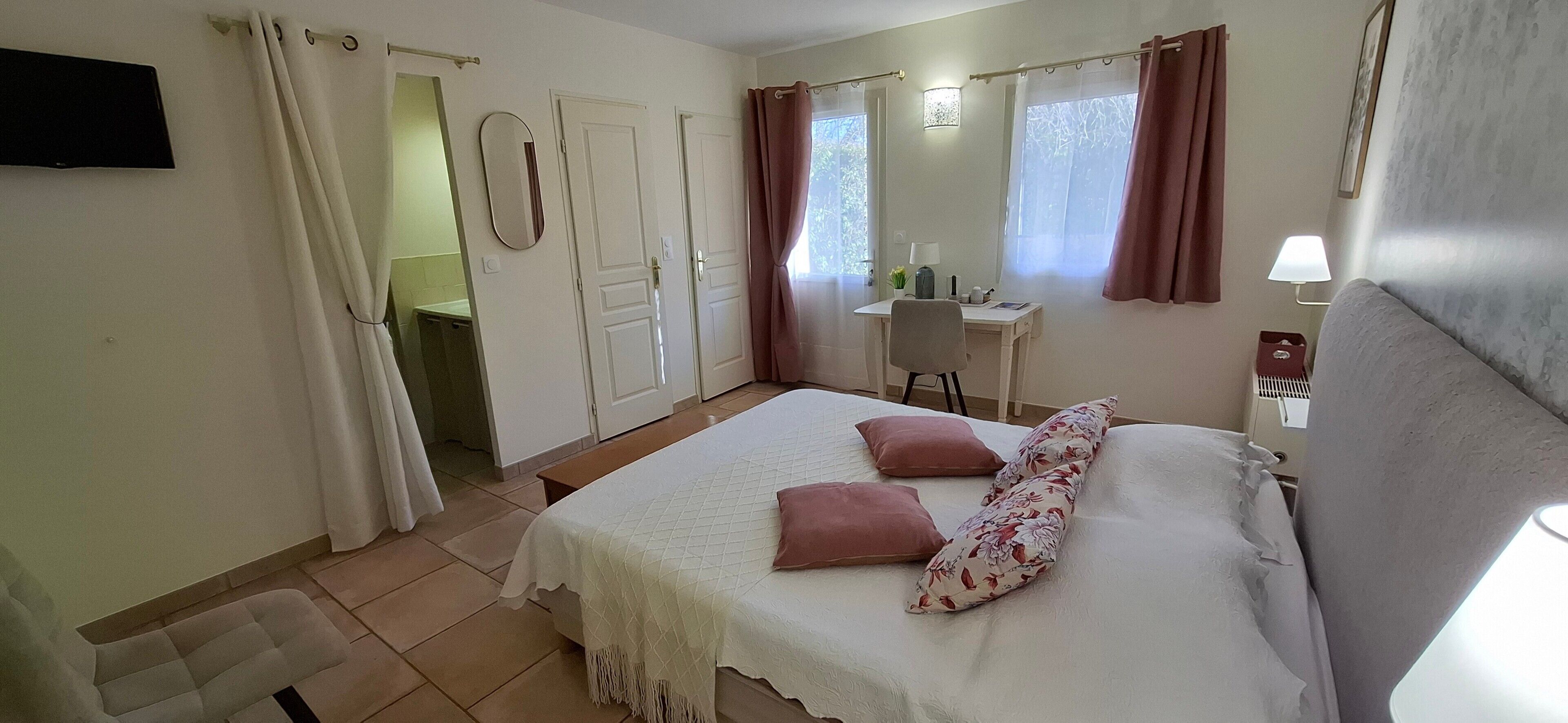 1 chambre, Wi-Fi, draps fournis