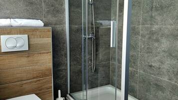 Twin Room, Balcony, City View | Bathroom | Free toiletries, hair dryer, towels, soap