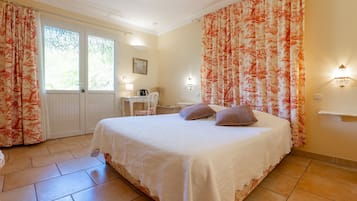 1 habitación, wifi y ropa de cama