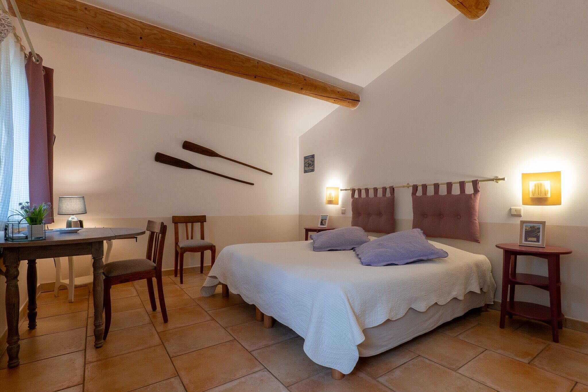 2 quartos, escrivaninha, Wi-Fi, roupa de cama