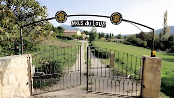 Enceinte de lâhĂ©bergement