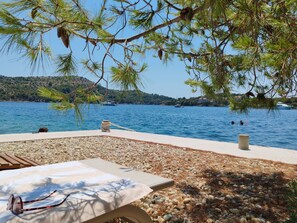 Aan een privéstrand