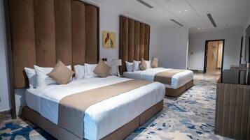 Minibar, free WiFi, bed sheets