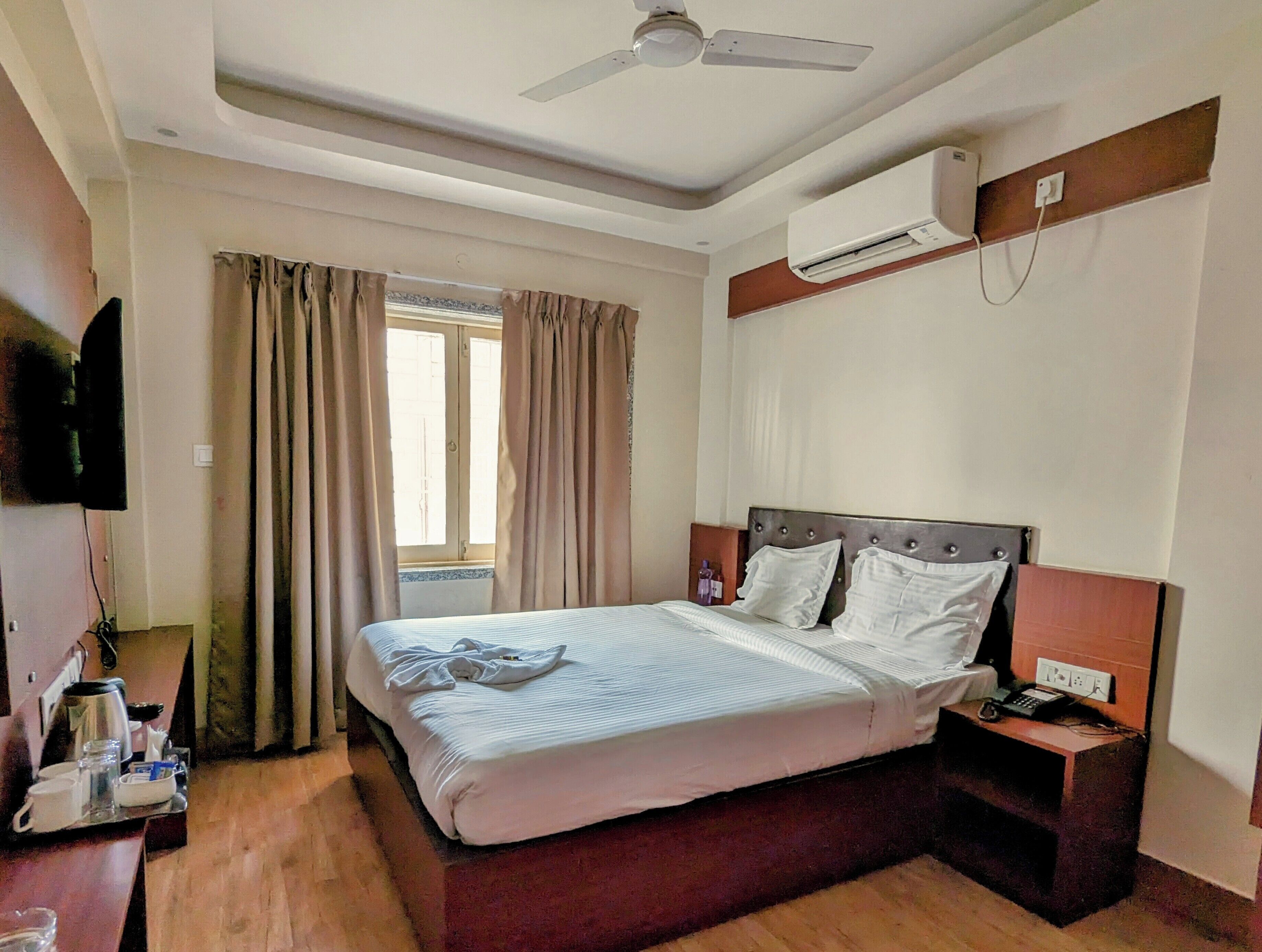 Tabla de planchar con plancha y wifi gratis 