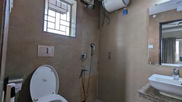 Superior Double Room | Bathroom