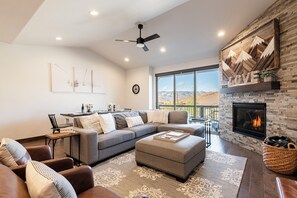 Smart-TV, peis og fotballspill