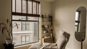 Egyptian cotton sheets, premium bedding, down comforters