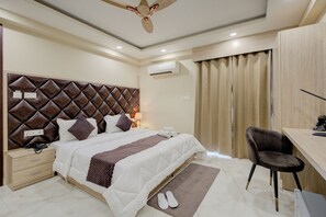 Economy Apartment, Balcony | Desk, laptop workspace, iron/ironing board, bed sheets - The Paras Studio Serviced Apartments (Gurugram)