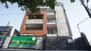 Exterior - The Paras Studio Serviced Apartments (Gurugram)